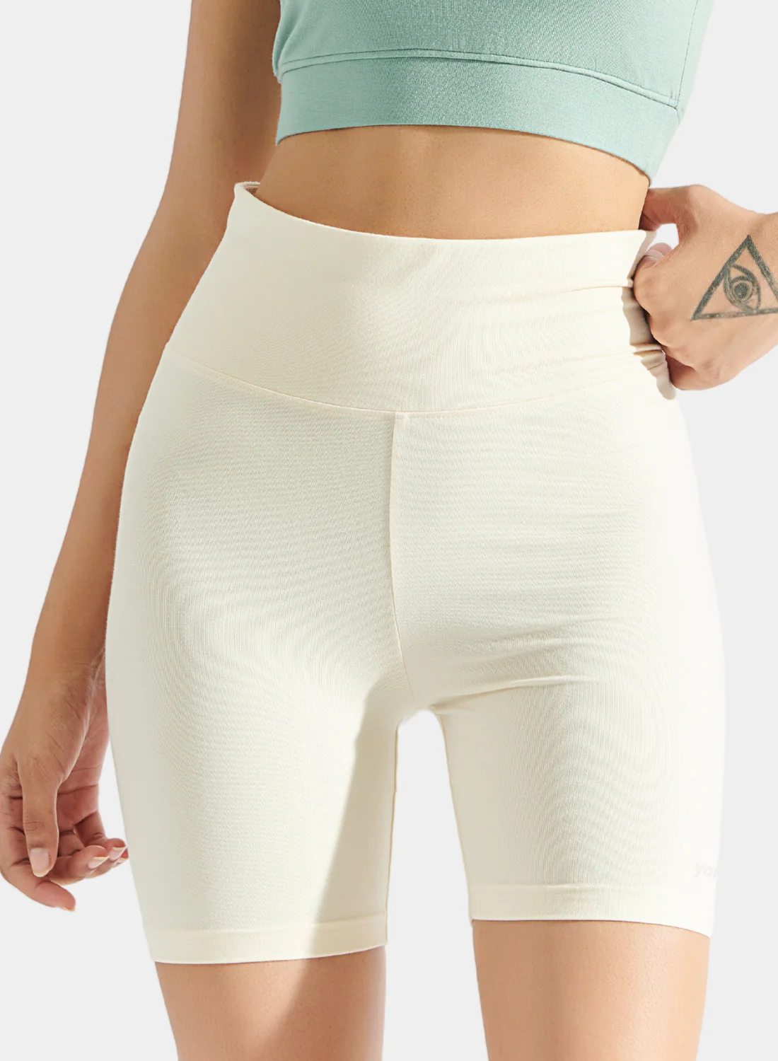 Aero Bike Short Vanilla White - Image 3
