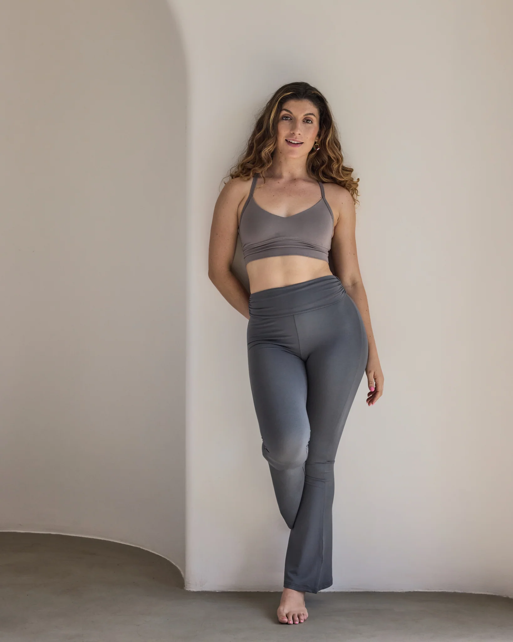 Aero Cross Back Bra Sand Grey - Image 3