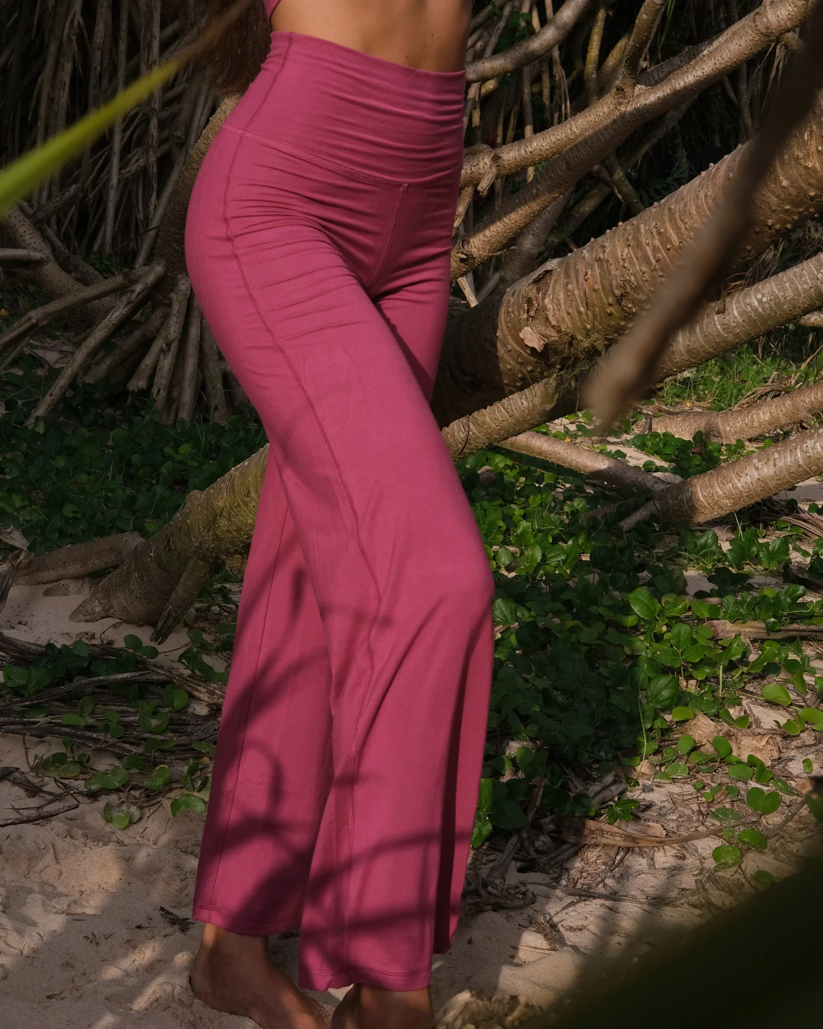 Aero Flared Yoga Pants Malaga Pink - Image 3