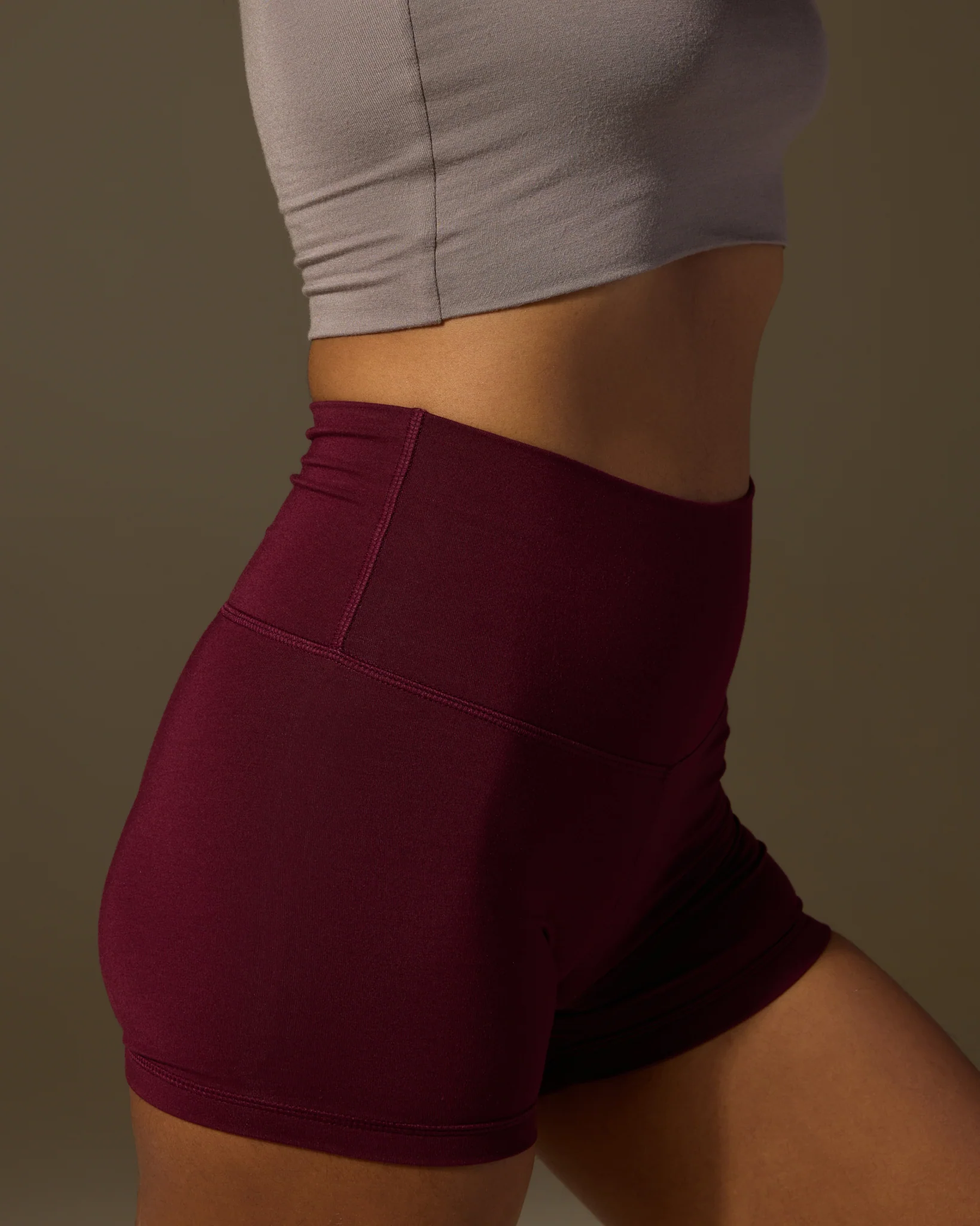 Aero Hot Shorts Deep Berry - Image 3
