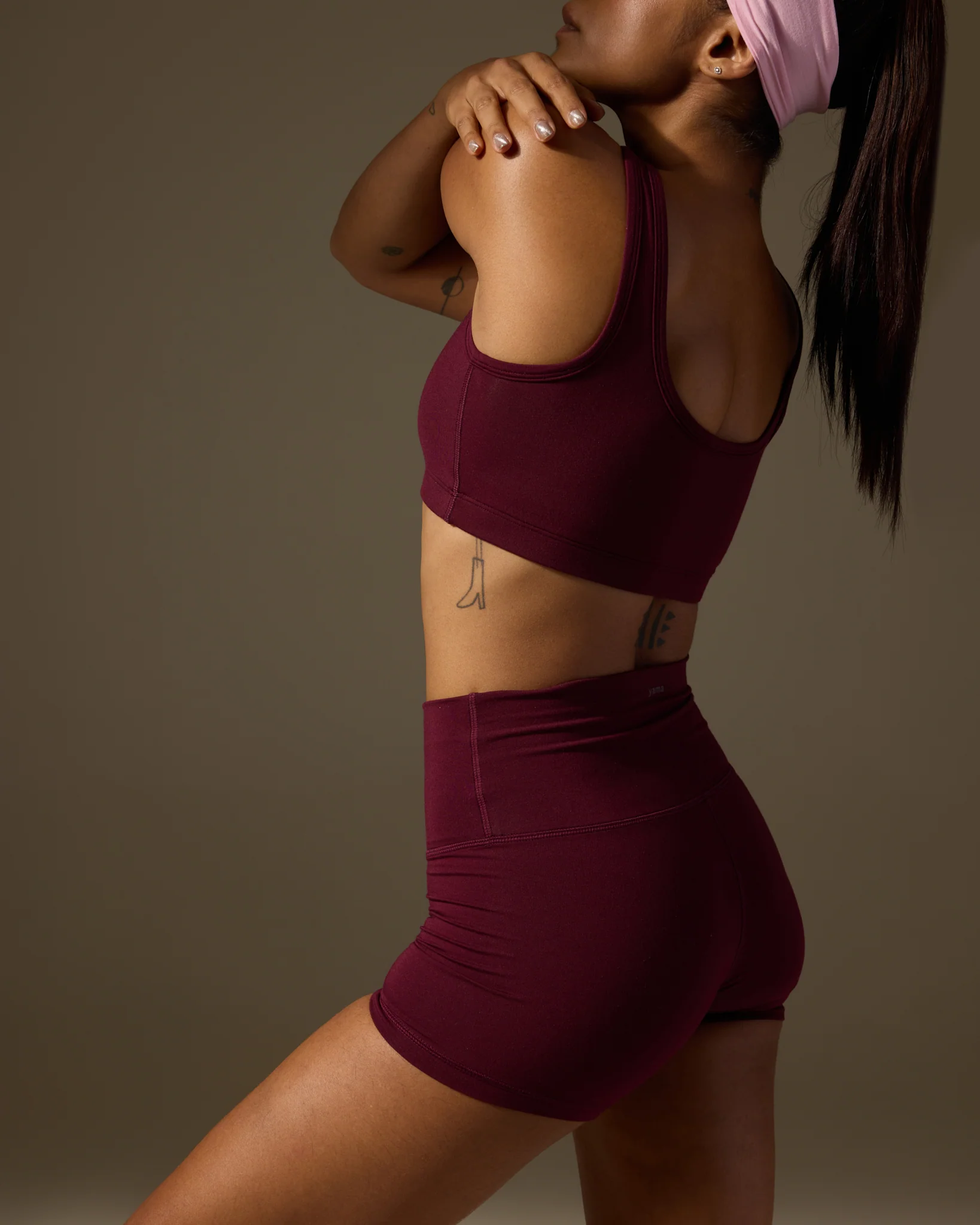 Aero Hot Shorts Deep Berry - Image 5