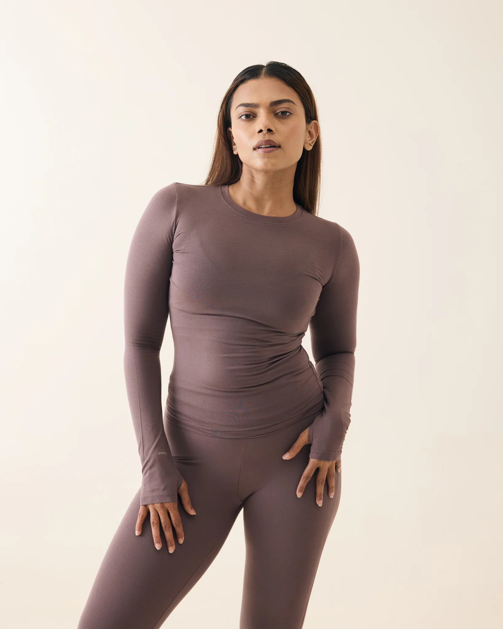 Aero Set Long Sleeve with Thumb Hole and Foldover Flares Dusty Fig - Image 2