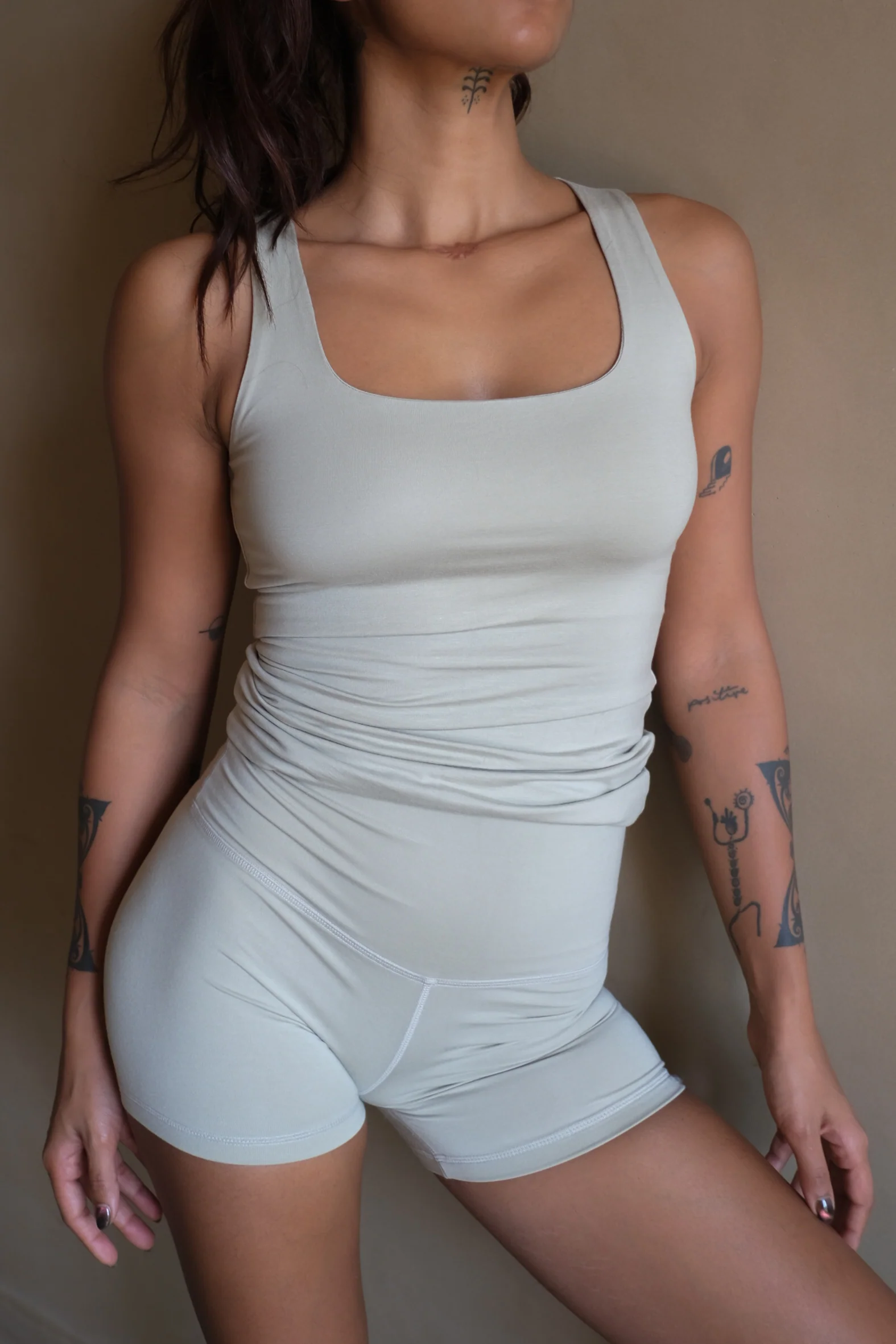 Aero Set Tank Top and Hot Shorts Alfa Beige - Image 5