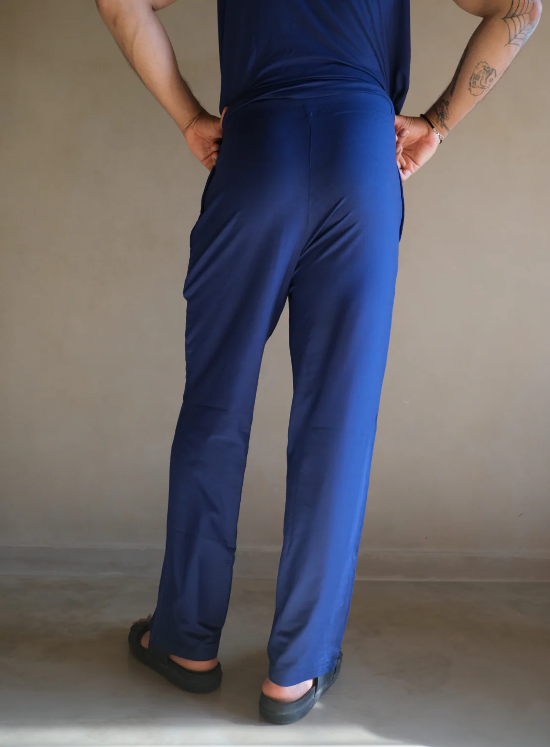 Aero Straight Fit Yoga Pants Navy Peony - Image 3
