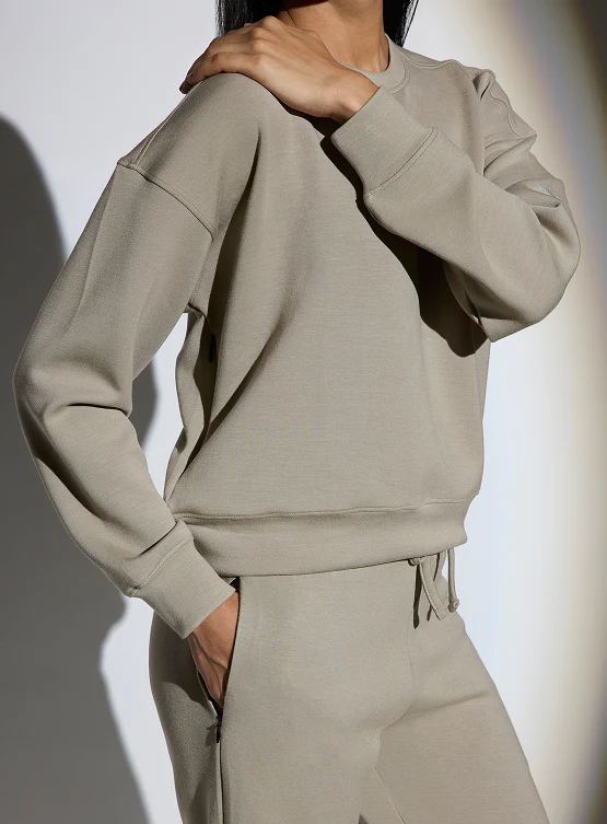Aeroclouds Womens Retreat Crew Neck Beige - Image 3