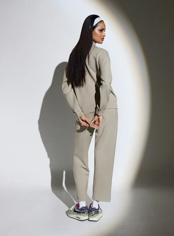 Aeroclouds Retreat Turtle Neck Pullover Beige - Image 2