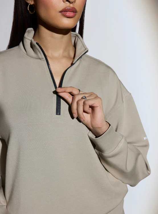 Aeroclouds Retreat Turtle Neck Pullover Beige - Image 5