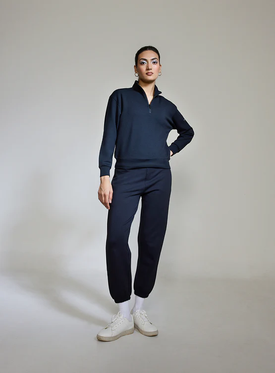 Aeroclouds Retreat Turtle Neck Pullover Black - Image 2