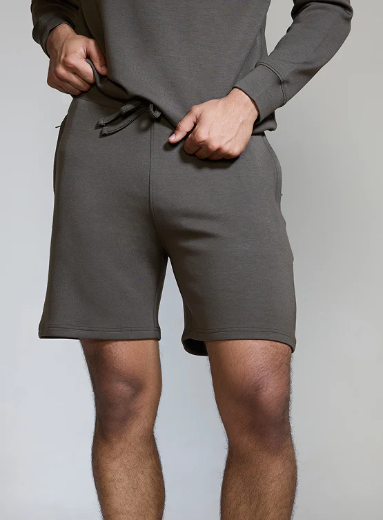 Aeroclouds Retreat Shorts Olive - Image 5