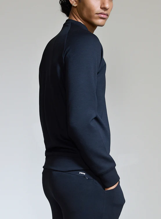 Aeroclouds Mens Retreat Crew Neck Black - Image 4