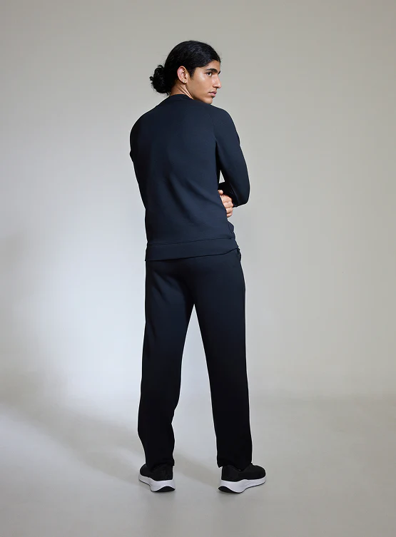 Aeroclouds Mens Retreat Crew Neck Black - Image 6