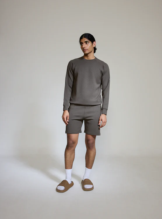 Aeroclouds Mens Retreat Crew Neck Olive - Image 4
