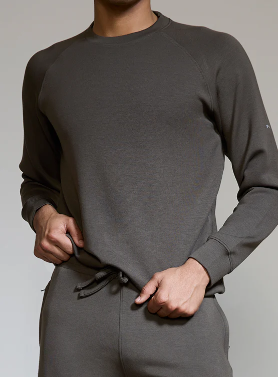 Aeroclouds Mens Retreat Crew Neck Olive - Image 3