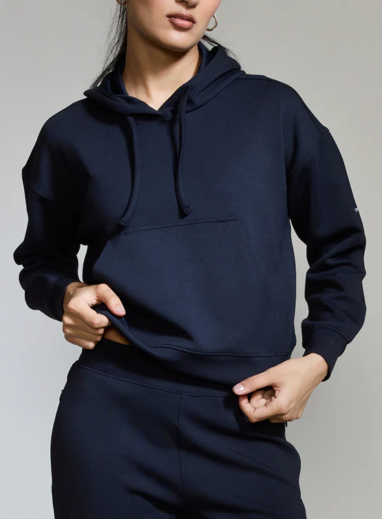 Aeroclouds Womens Retreat Hoodie Black - Image 3