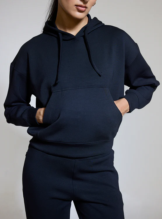 Aeroclouds Womens Retreat Hoodie Black - Image 5