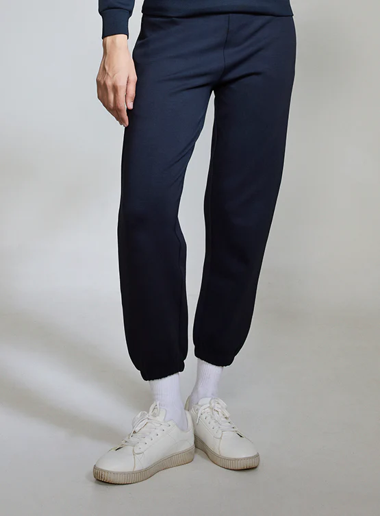Aeroclouds Women's Retreat Jogger Pants Black - Image 4