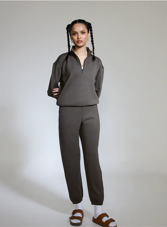Aeroclouds Retreat Turtle Neck Pullover Olive - Image 2