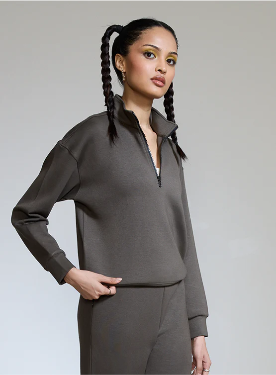 Aeroclouds Retreat Turtle Neck Pullover Olive - Image 4