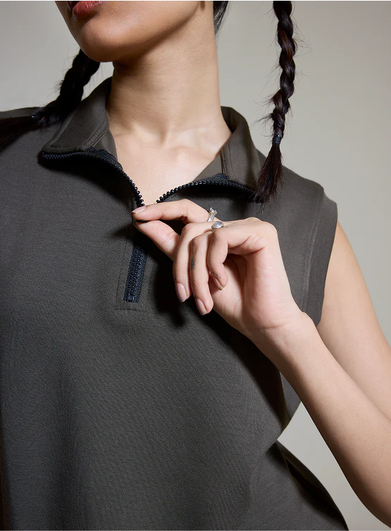 Aeroclouds Sleeveless Half Zipper Retreat Pullover Olive - Image 4